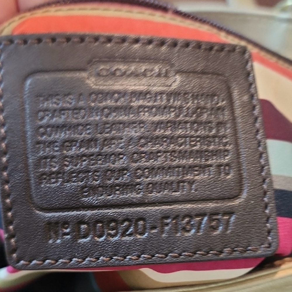 Coach ‘09 Lily Legacy 65th Anniv.. Ltd Ed. Metallic Gold Leather Tote & wallet - Picture 5 of 17